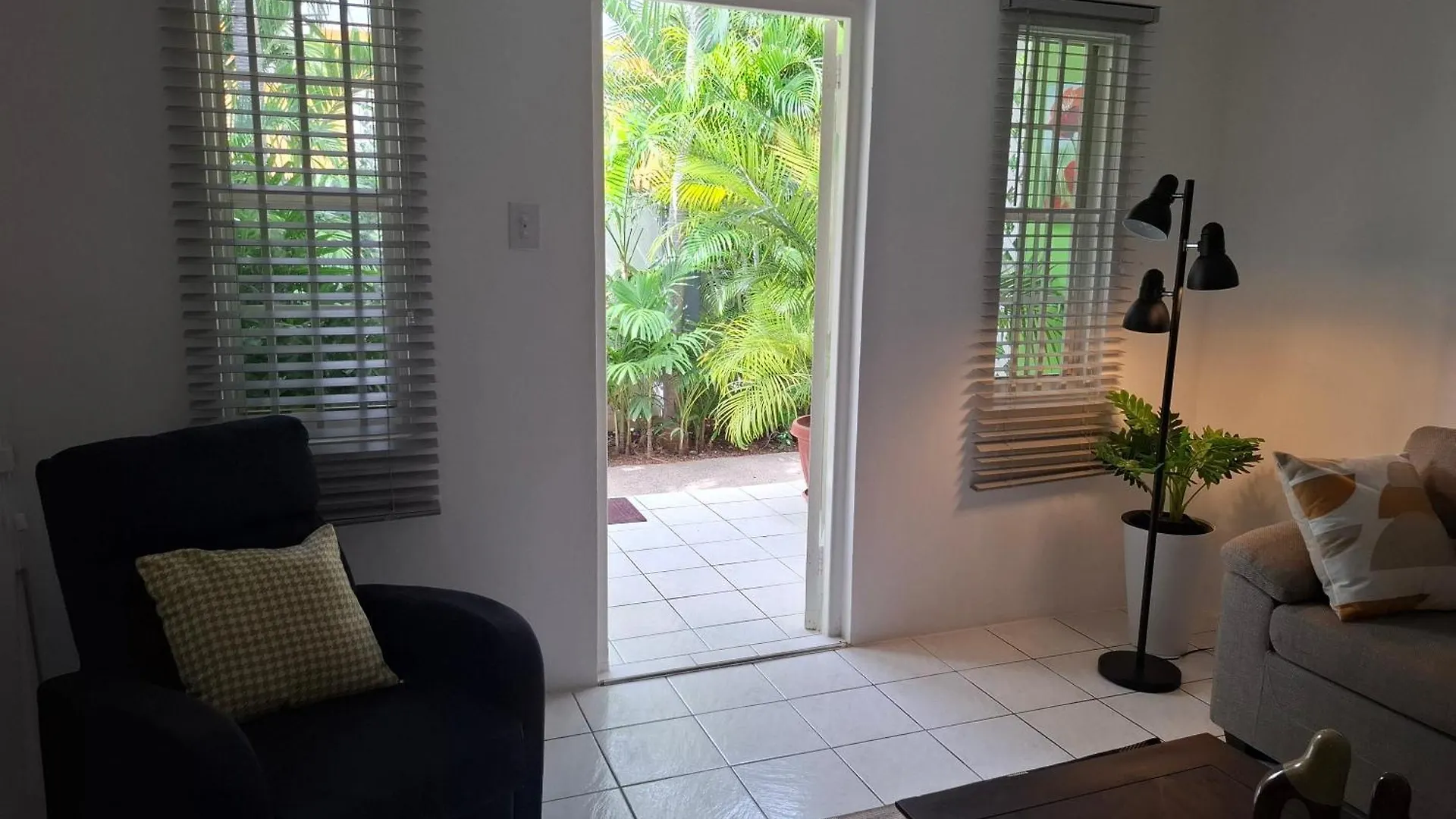 Tropical Palm Retreat Apartamento Willemstad